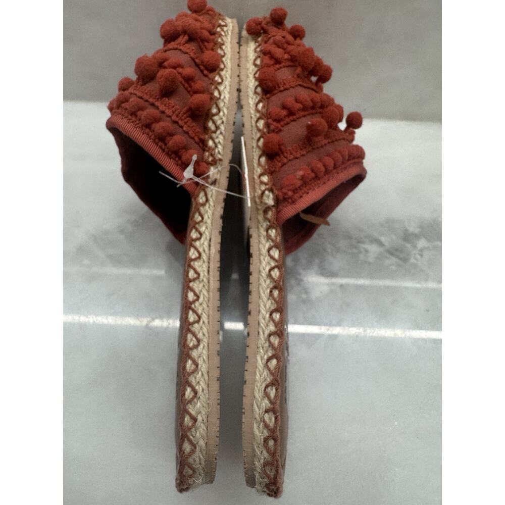 Billabong Women's Pom Pom Slide Sandals Rust Textile Size 7 Casual - Picture 5 of 6